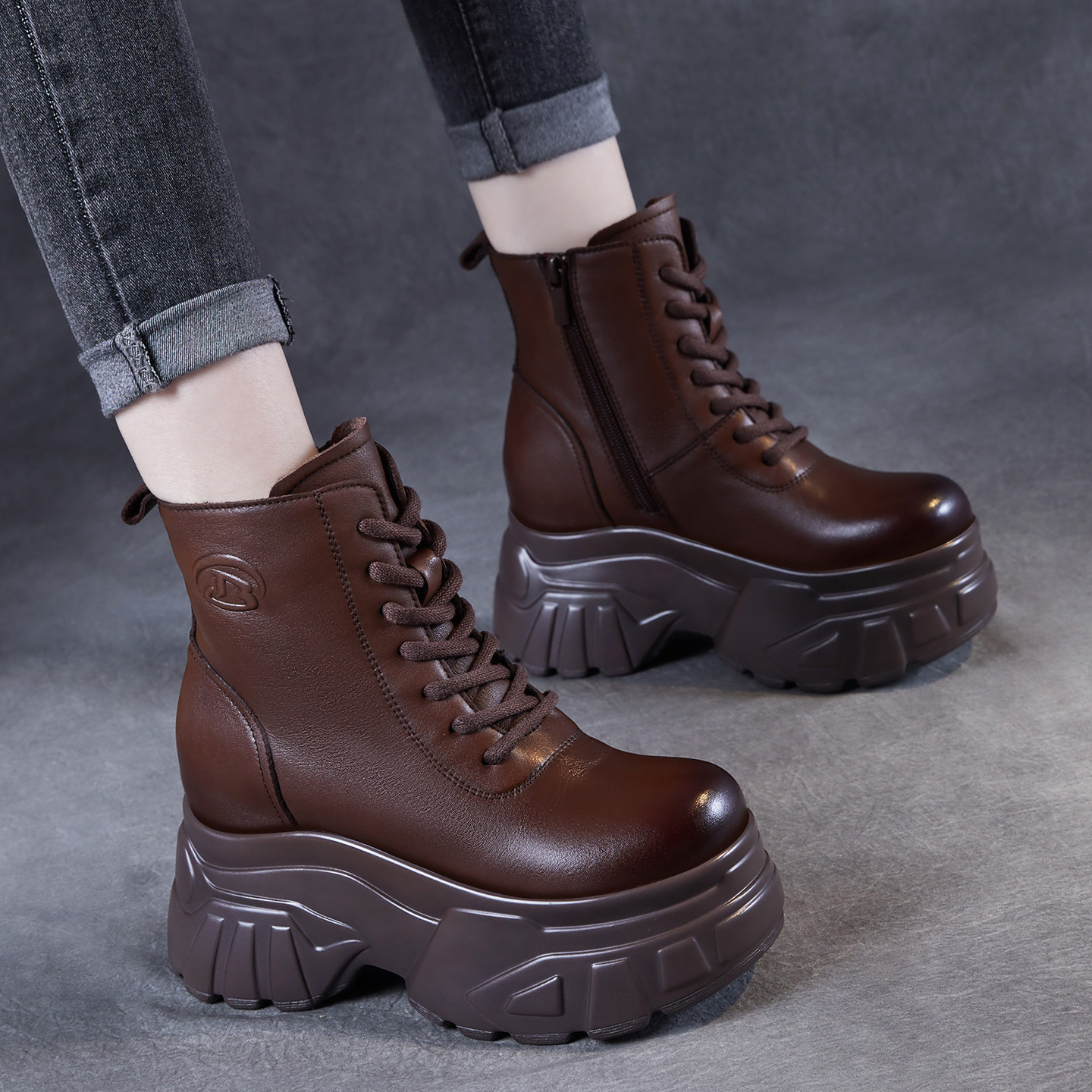 牛皮简约新款厚底高跟皮靴女款小个子真皮2026春季女士马丁靴软底