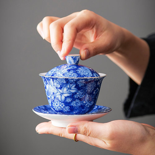珐琅彩青花三才盖碗陶瓷