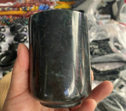 纯手工雕刻玉石茶酒墨绿玉口杯玉石茶具磁性保健祁连玉夜光杯防烫