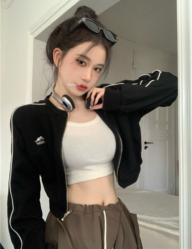 短款露脐上衣外搭外套