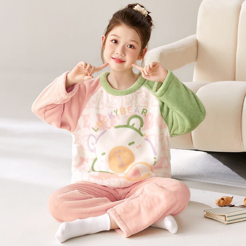 卡皮巴拉女童法兰绒薄绒保暖睡衣儿童珊瑚绒家居服卡通大童套装