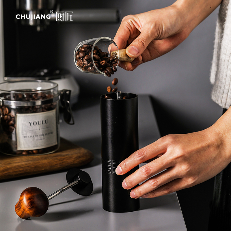 德国TITAN磨豆机家用手摇手磨咖啡豆研磨器意式手冲咖啡机器具