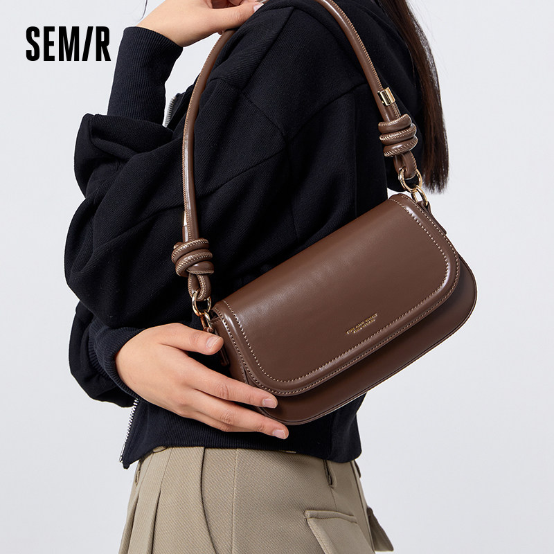 森马包包斜挎包女外出小拎包时尚小方包烫金字母印花手提包通勤包