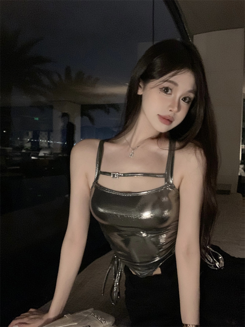 纯欲性感露背不规则吊带背心女银色收腰修身双边抽褶短款上衣外穿