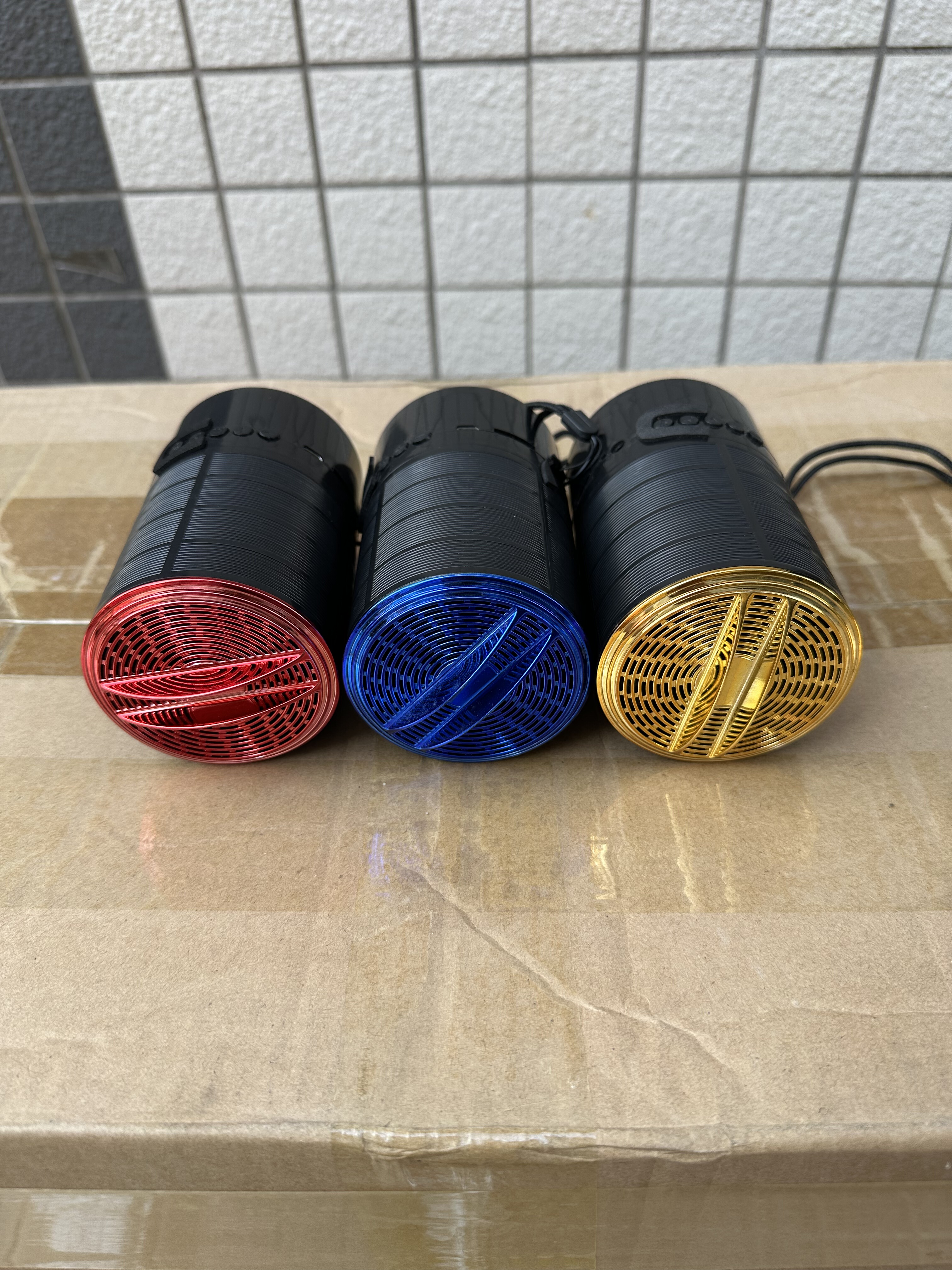 蓝牙音箱带手电筒 随机发 不包好坏 diy研究