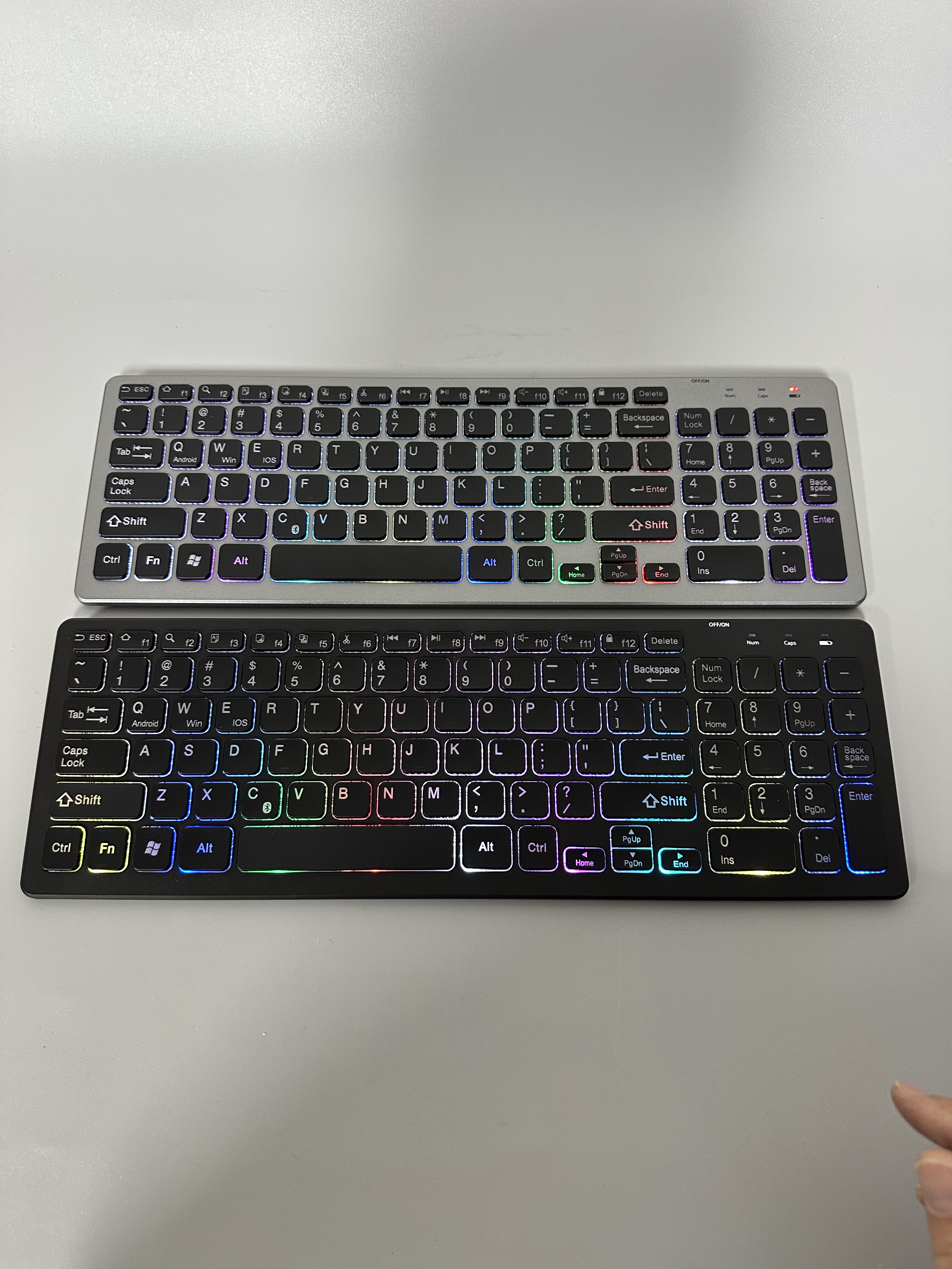 发光蓝牙键盘颜色随机 不包好坏 diy研究