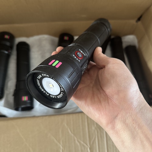 金属手电筒 无电池 不包好坏 diy研究处理