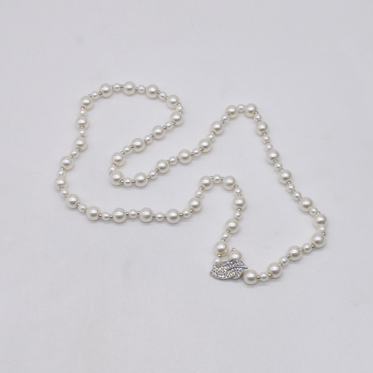 复古时尚长款白色珍珠项链小众高级感毛衣链配饰轻奢简约精致颈链,饰品/流行首饰/时尚饰品新,项链,淘宝优惠券,粉丝福利购,淘宝优惠卷