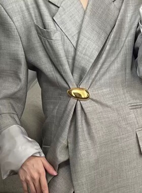 金属极简镜面光面弧形胸针