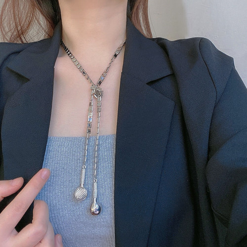 耳机造型挂脖长款卫衣毛衣颈链