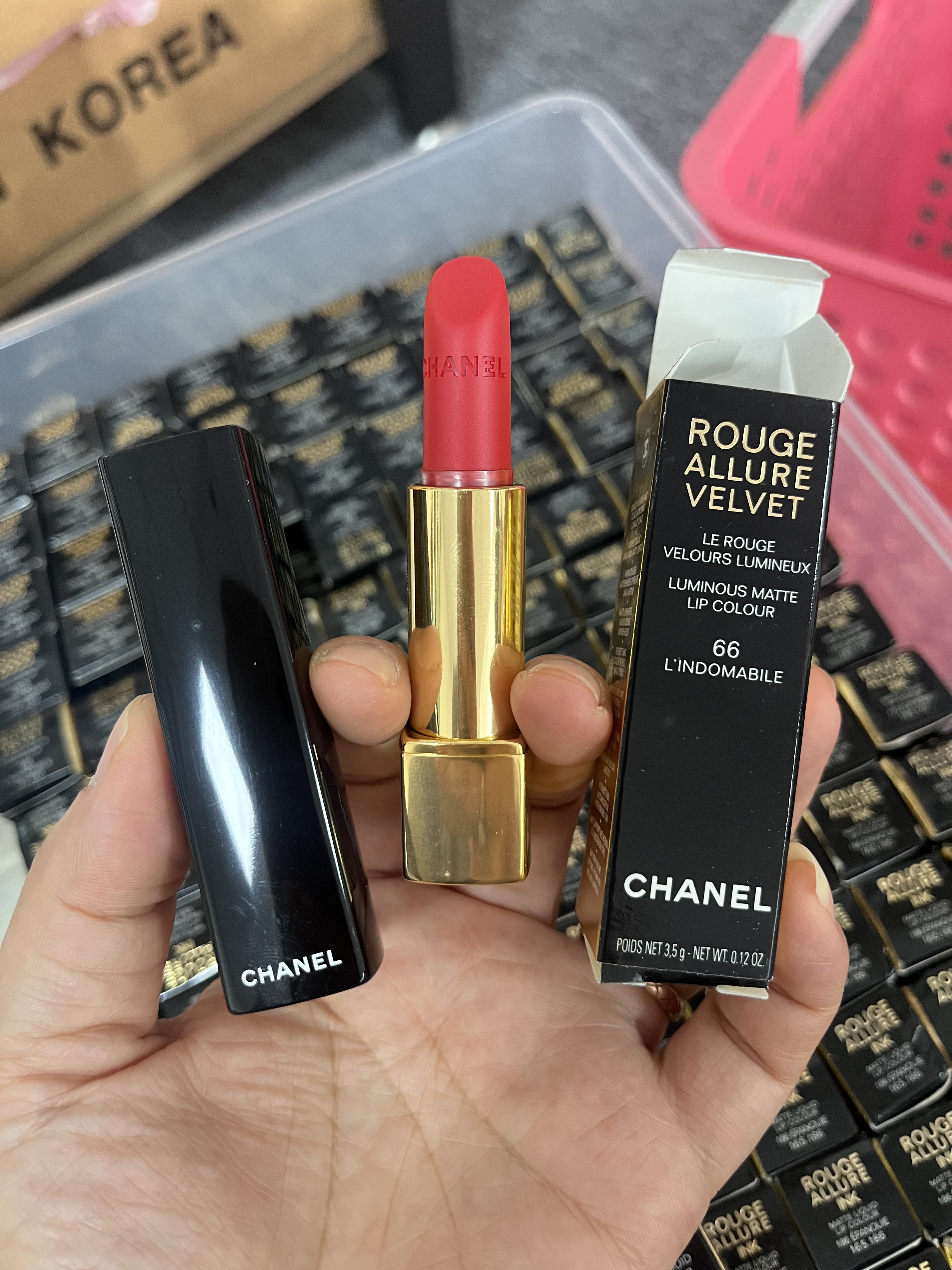 Chanel丝绒唇膏66号