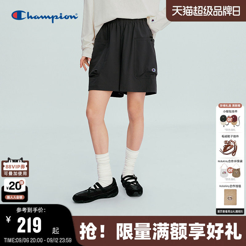 Champion休闲工装风短裤女款图片