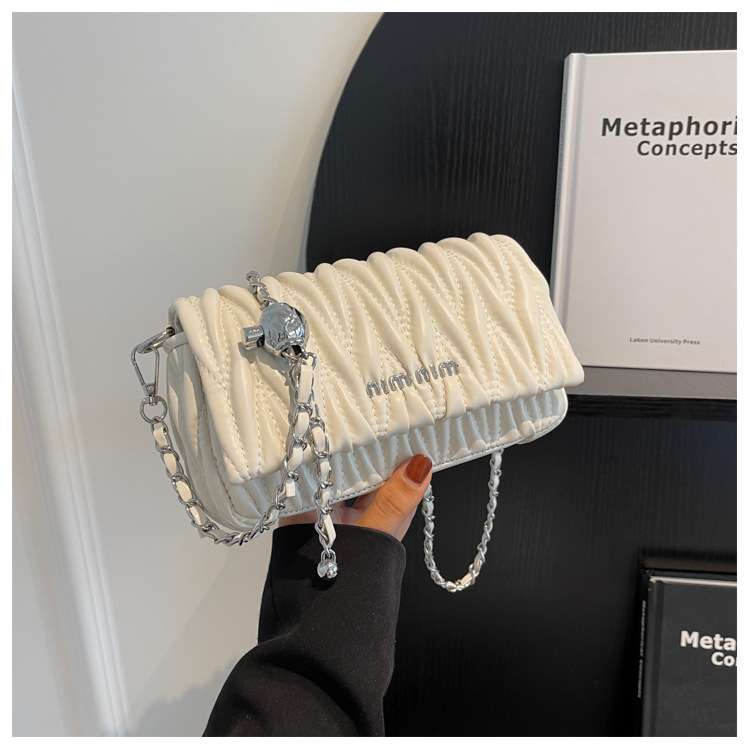 链条褶皱小方包2023夏季新款时尚约姿女士包包质感简约单肩斜挎包