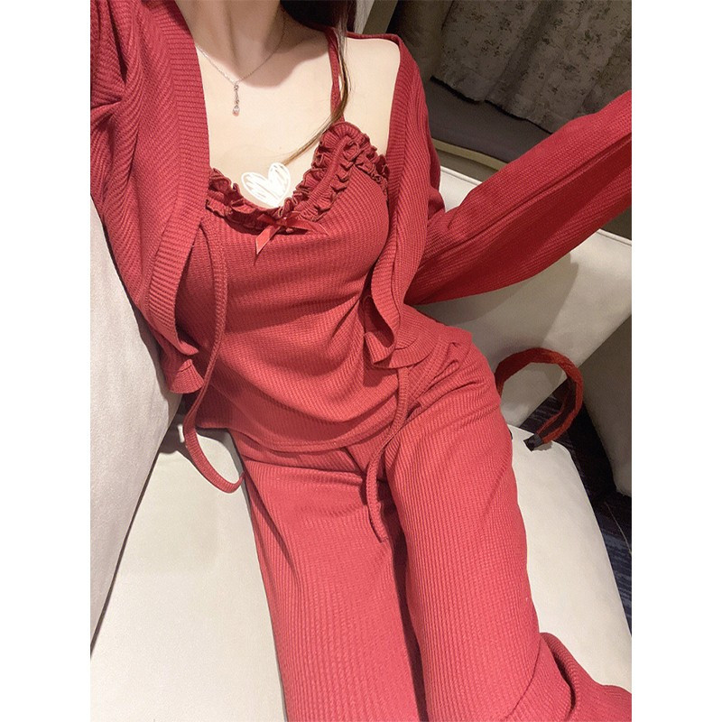 春秋季红色带胸垫睡衣女莫代尔新婚性感吊带开衫家居服三件套装冬