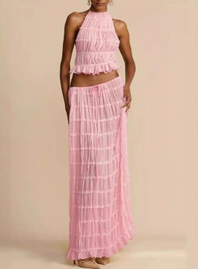 Backless, neck tied, pleated lace vest, long skirt