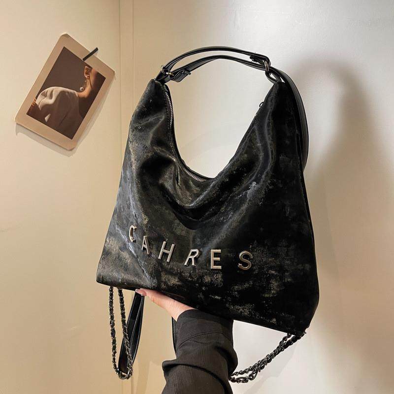 大容量手提包包女2023秋冬新款流行百搭链条单肩包时尚水桶包,文具电教/文化用品/商务用品,文具盒,淘宝优惠券,粉丝福利购,淘宝优惠卷