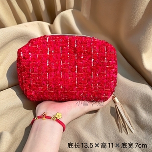 欧来雅新款高级红色粗纺小香风大牌手拿包化妆包收纳包
