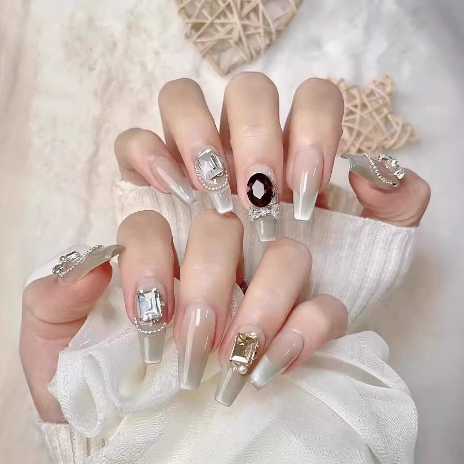 纯手工精品穿戴甲星空新款裸色亮钻名媛爆闪气质贵气个性小众轻奢,彩妆/香水/美妆工具,穿戴甲/甲片,淘宝优惠券,粉丝福利购,淘宝优惠卷