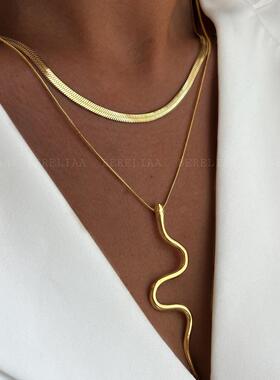Cross-border new style female snake-shaped pendant necklace