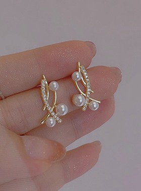 French-style imitation pearl women's niche ear studs女士耳钉