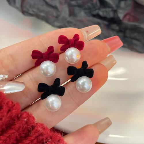 Women velvet bow pearl earrings are trendy jewelry女优雅耳钉