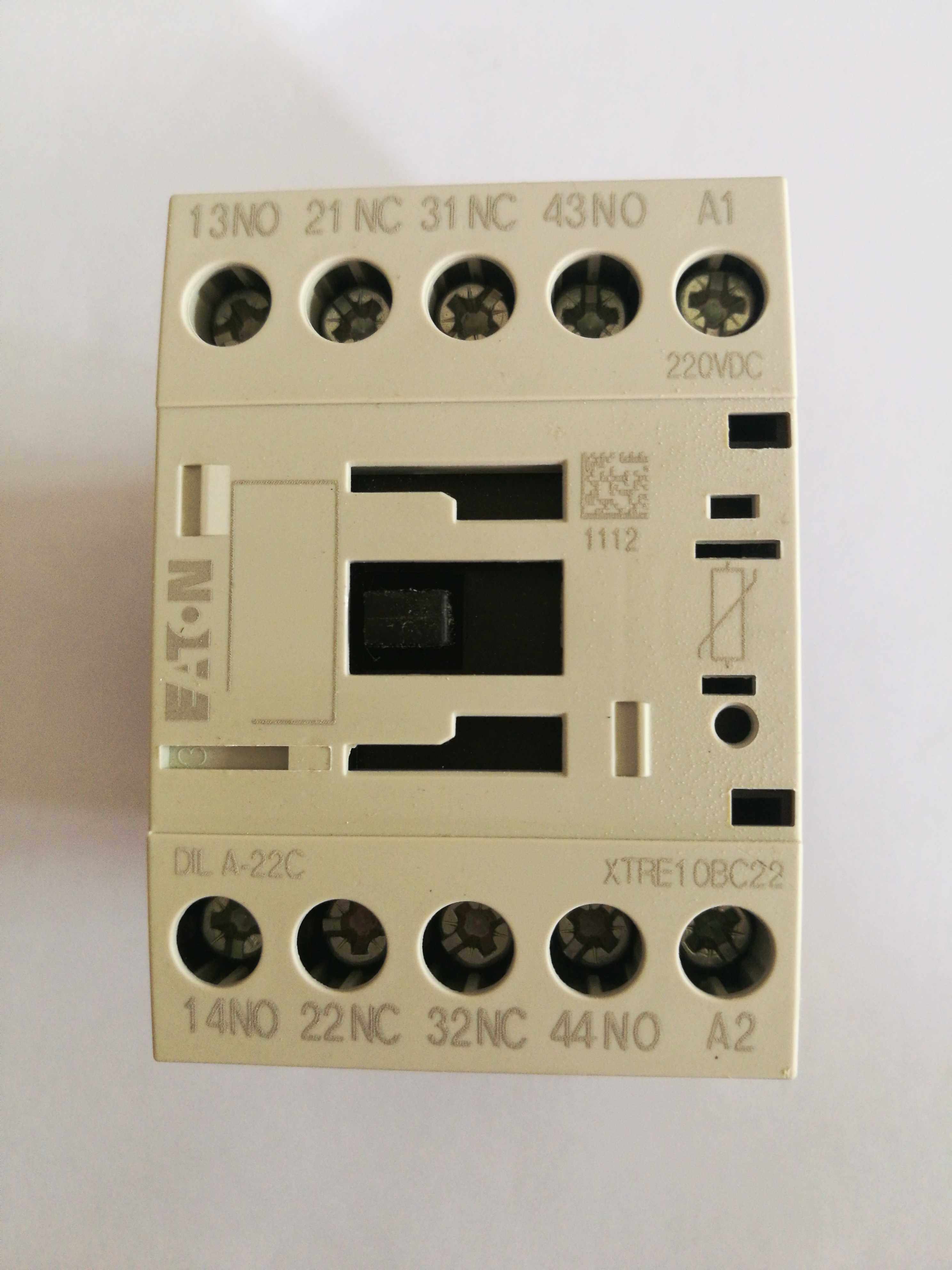 伊顿低压接触器式继电器 dila-22c dc220v 2开2闭直流 现货