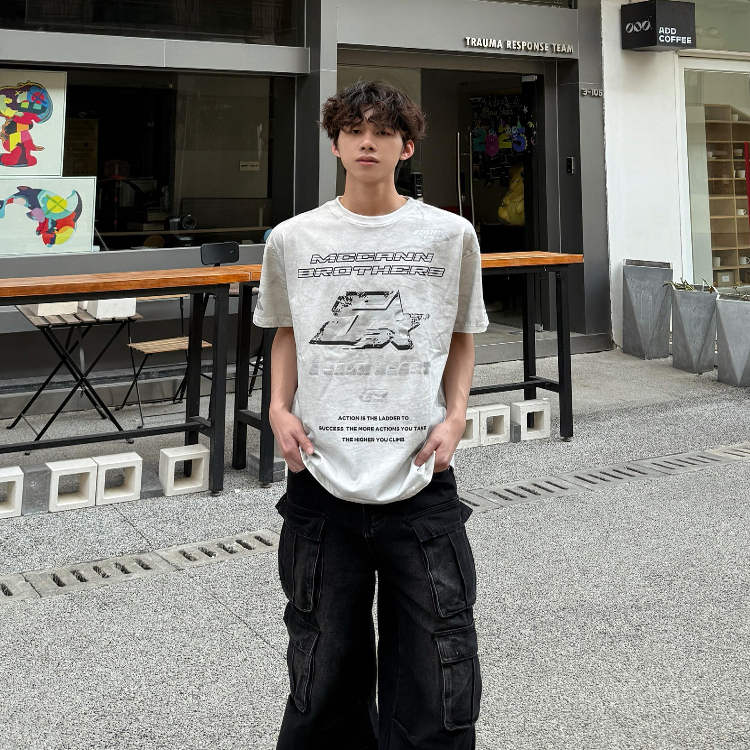 行星世界 美式高街洗水做旧短袖T恤喷脏小众设计vibe复古上衣潮