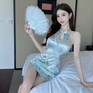 新中式丝滑缎面年轻短款旗袍女技师工作服气质纯欲性感复古连衣裙