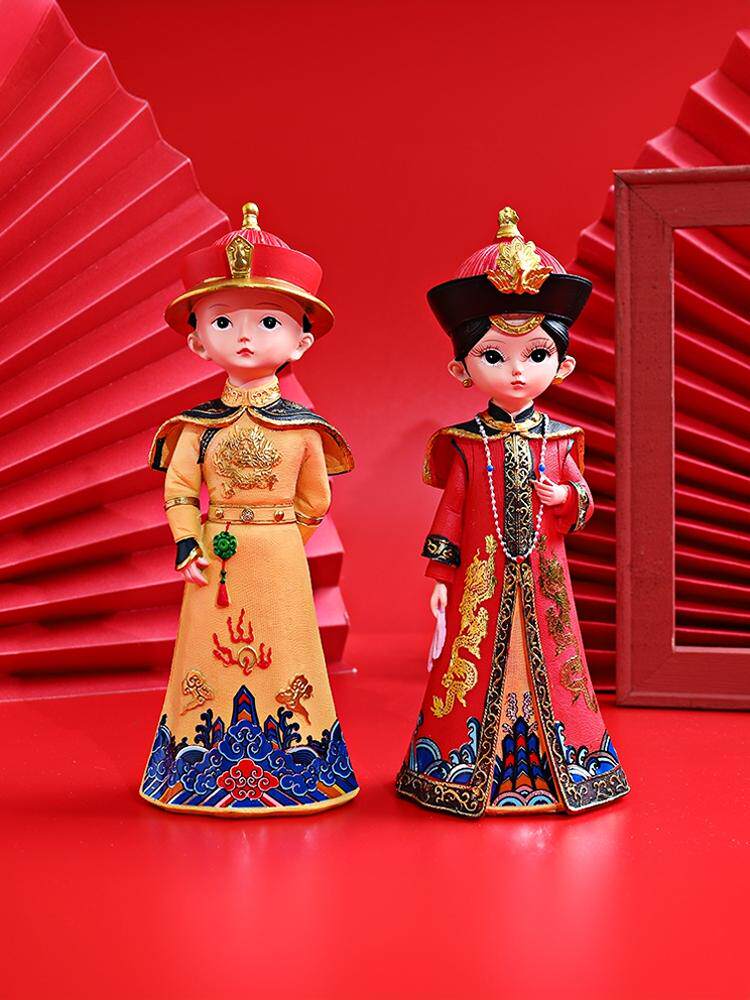 궁전 스타일 황제와 여왕 의상 수지 인형 장식품 황제 여왕 인형 홈 웨딩 데스크탑 장식 선물