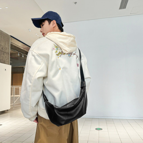 ESKAREN男士大容量斜挎饺子包