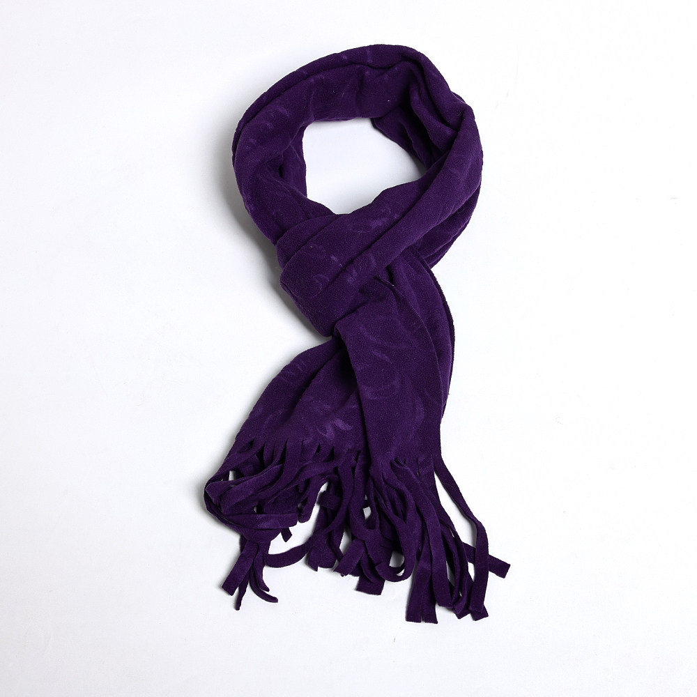 2025年秋冬季时尚减龄纯色暗纹珊瑚绒保暖洋气护颈流苏围巾潮