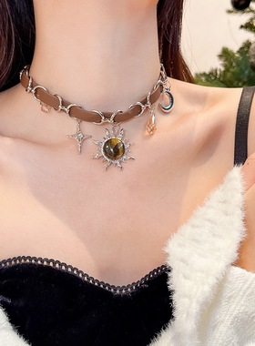 美拉德太阳皮革拼接项链女新款小众设计简约高级感甜酷辣妹锁骨链