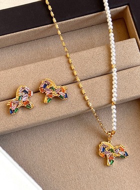 七彩锆钻小马项链高级感时尚闪亮2025新款百搭设计感复古拼接项链