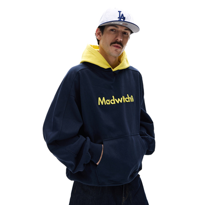 MADWITCH原创字母刺绣连帽卫衣