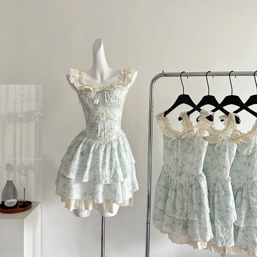 Tomoyois知世 樱织花翎 精致甜美小飞袖温柔碎花收腰公主风连衣裙