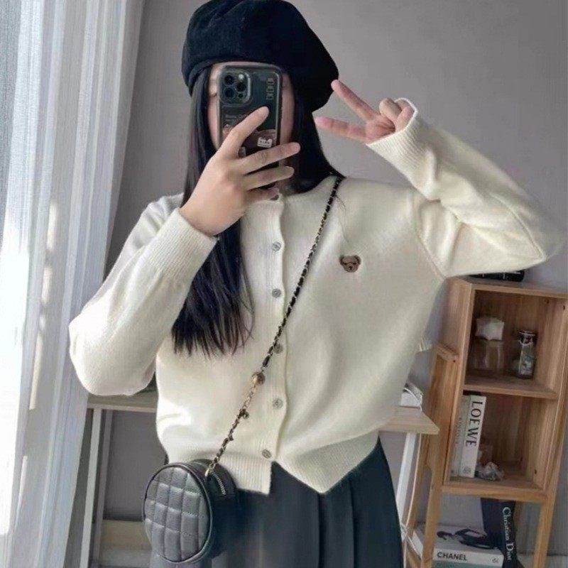 甜美小熊刺绣软糯针织开衫女宽松韩系春秋温柔风减龄毛衣外套上衣,个性定制/设计服务/DIY,连衣裙加工定制,淘宝优惠券,粉丝福利购,淘宝优惠卷
