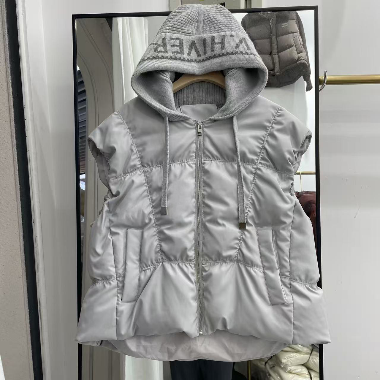 秋冬宽松大码时尚百搭羽绒服女短款针织连帽马甲背心外套休闲