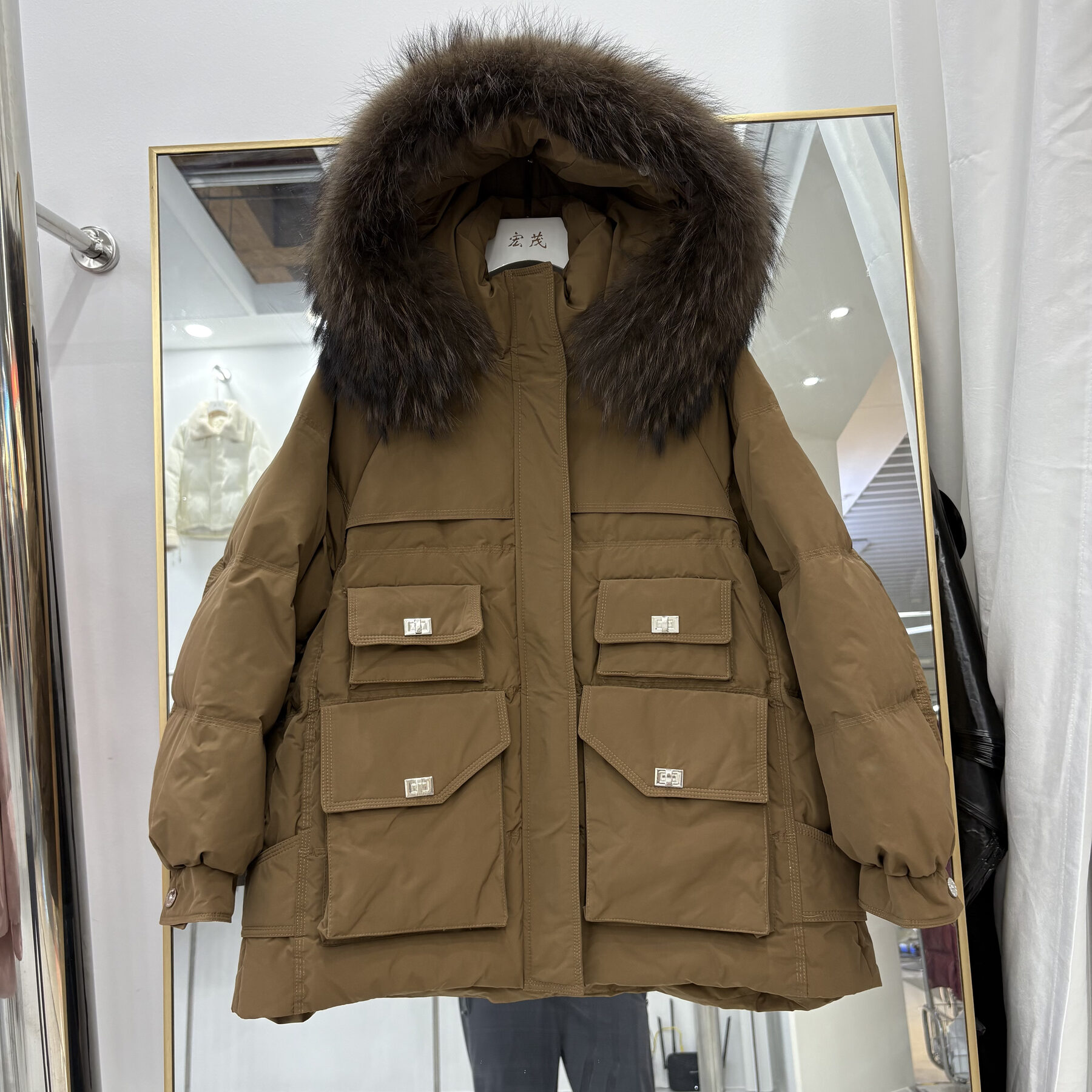 秋冬韩版宽松大码羽绒服女中长款工装派克服加厚保暖冬装外套