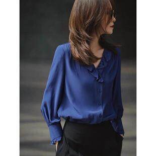 新款 女春季 荷叶边V领独特衬衣减龄洋气上衣 真丝衬衫 克莱因蓝长袖