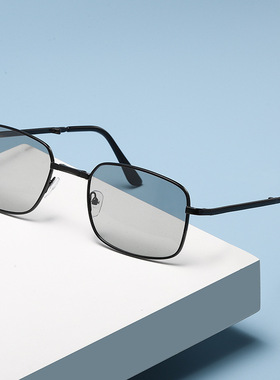 新款偏光变色折叠太阳镜男士网红便捷遮阳墨镜潮偏光黑色太阳眼镜