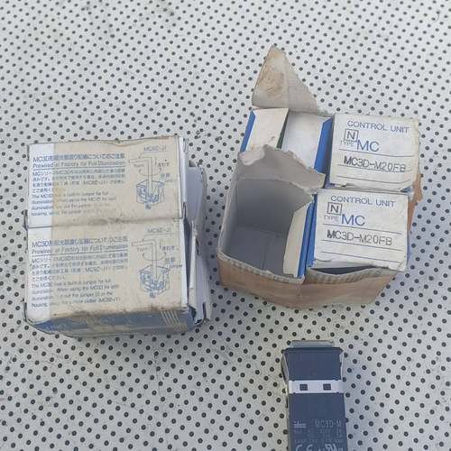 配件idec开关mc3d-m20fb就8个的联议价