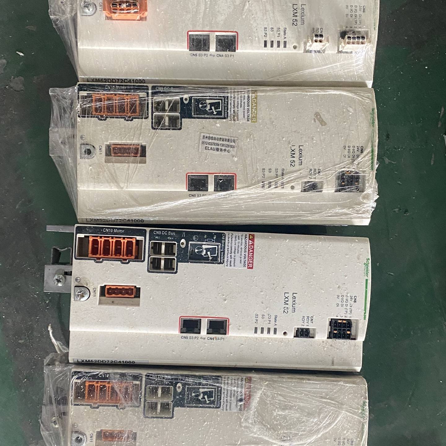 配件交流伺服驱动器  LXM52系列   LXM52DD7议价