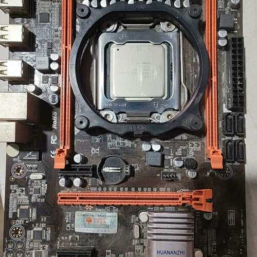 议价华南金牌X79主板+英特尔E5-2660V2处理器套装，主板