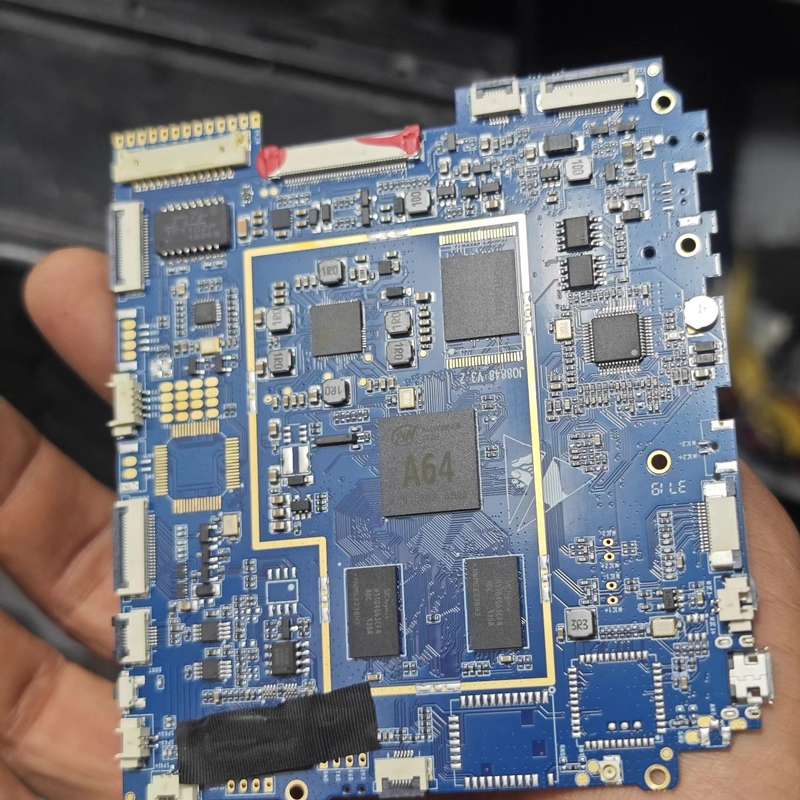 议价A64主板 带2颗4g内存颗粒和一个8g存储颗粒 整板58