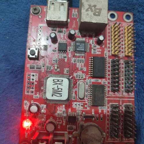 议价仰邦BX-5M2控制卡，拆机件。外观有使用痕迹，通电正常。带