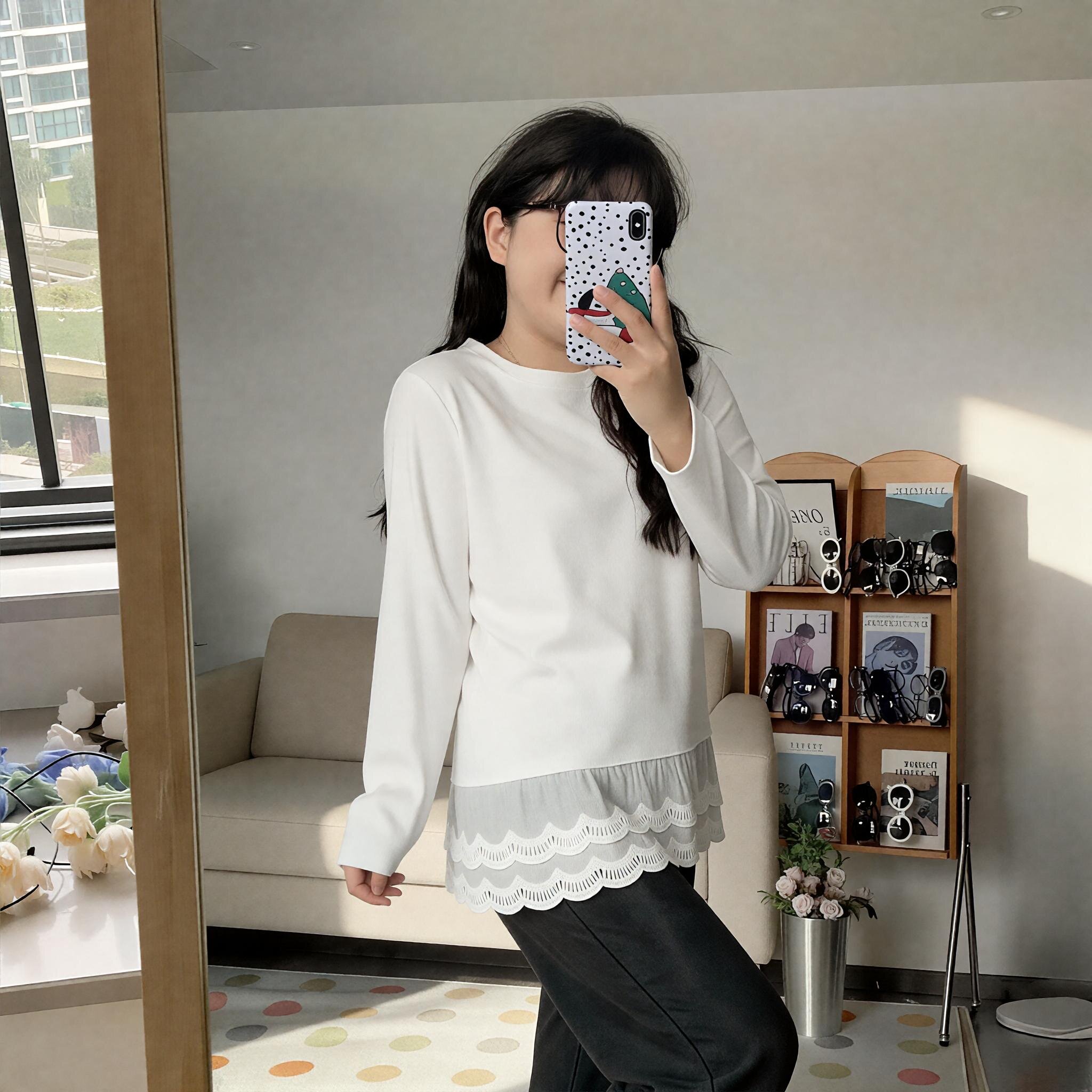 大码蕾丝花边圆领正肩长袖t恤女春秋胖mm宽松白色内搭打底衫上衣