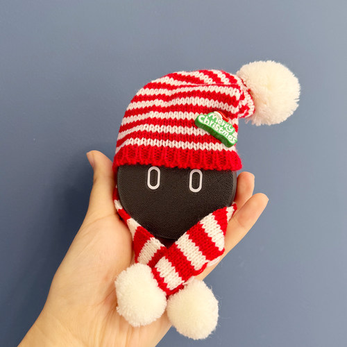 蔚来汽车nomi的帽子es8ec6et5机器人中控台装饰圣诞色毛线帽摆件