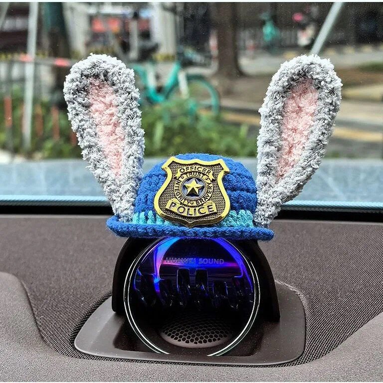 问界M5M7M6M8M9小艺音响帽子智界S7R7S9尚界H5车内装饰帽兔子警官