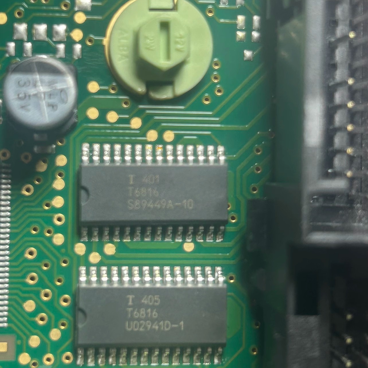 T6816-TIQ T6816  贴片SOP-28 进口芯片 空调面板芯片  可直拍