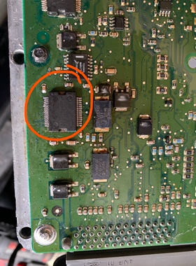 1034SE001 MEC50U01 G4 适用福特蒙迪欧发动机电脑板喷油嘴IC芯片